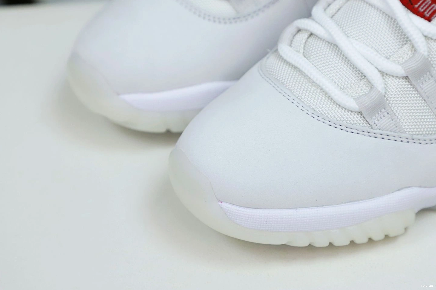 XI AIR JORDAN TINT PLATINUM RETRO 11 0726